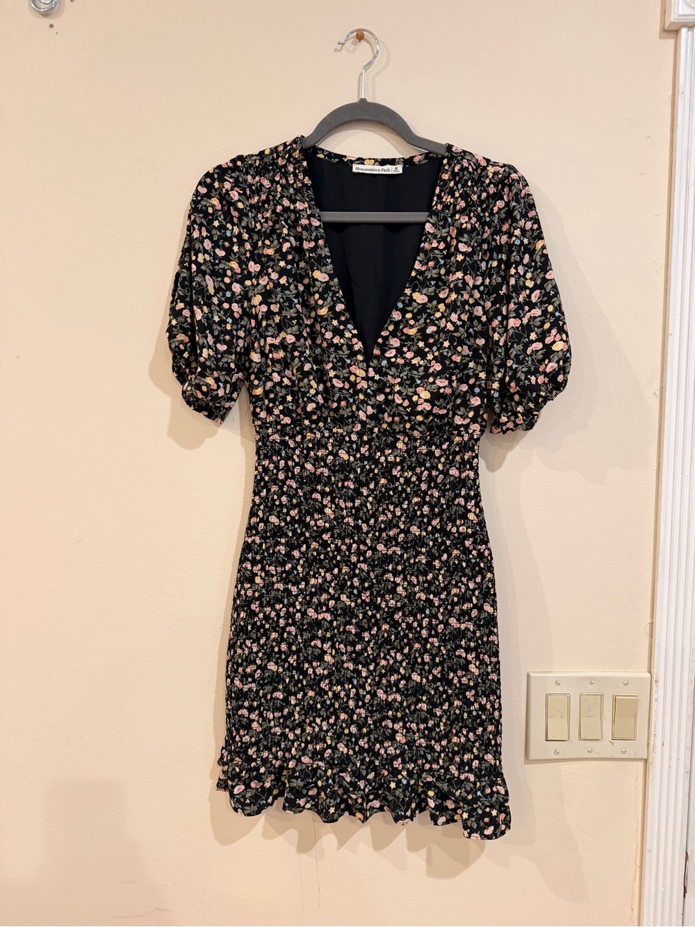 Abercrombie & Fitch Black Floral Puff-Sleeve Mini Dress